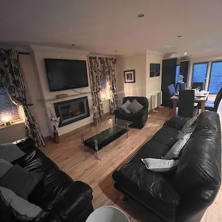 Luxury In Dublin Wifi Tv Close To Centre Holiday home *