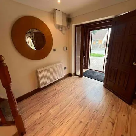 Luxury In Dublin Wifi Tv Close To Centre Holiday home *